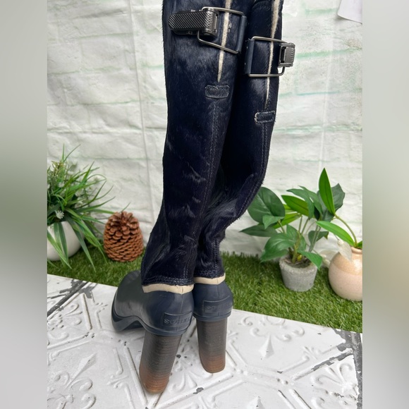 SOREL
MEDINA IV PREMIUM - Collegiate / Navy / black size 8 gently used - Picture 13 of 16